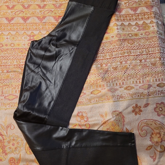 Pierre Mantoux faux leather leggings. NWOT. - Picture 1 of 9